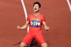 苏炳添压哨绝杀库里，全场沸腾！经典一战再现传奇-华体会官网