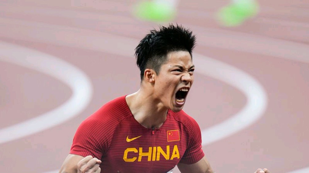 苏炳添强势横扫曼联晋级半决赛，状态火热！-华体会  第1张