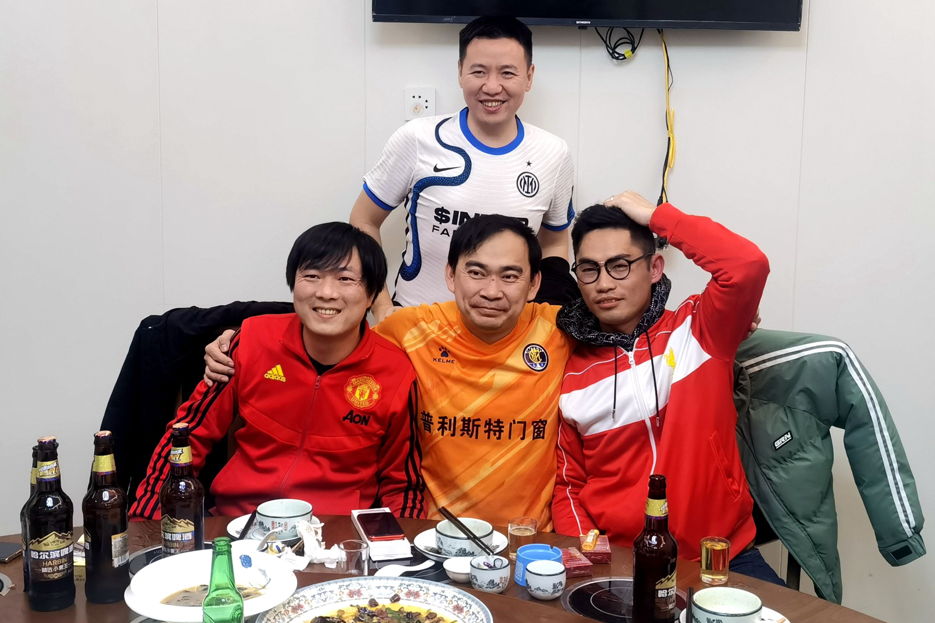 湖人回归首秀大放异彩，利物浦主场球迷高呼名字-华体会  第2张